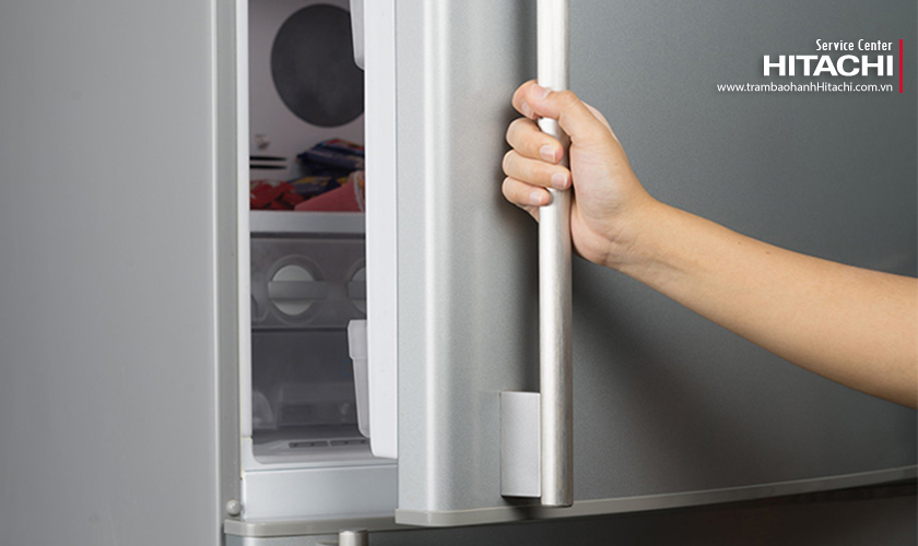 Tủ lạnh Hitachi cần được đóng kín cửa